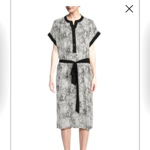 DKNY Abstract Print Beach Cover Up, tie waist, Cropped Sleeve. NWTS